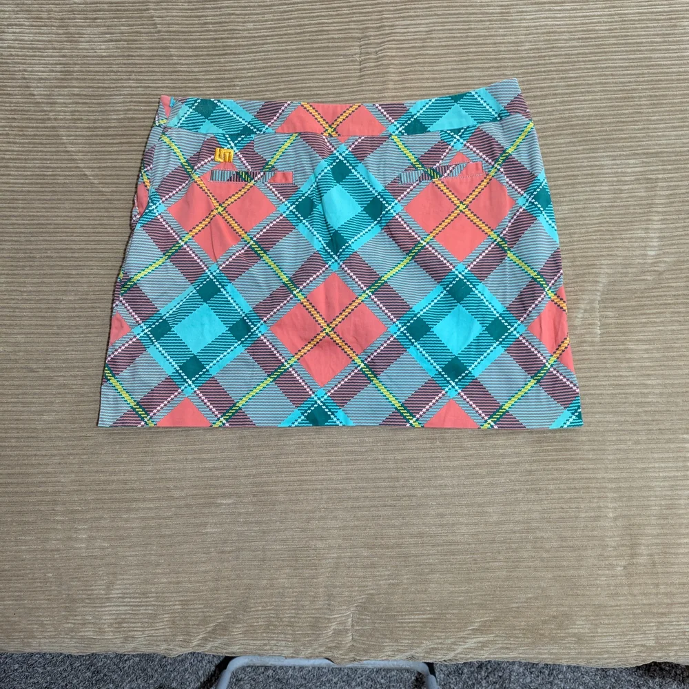 Loudmouth Ladies Skort with Orange Accents - Picture 4 of 6